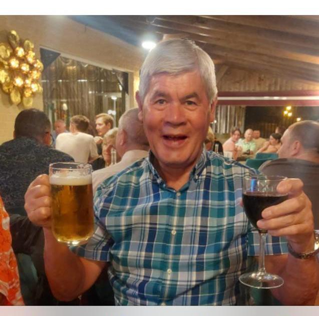averyhllparkrun's tweet photo. Dear all, our wonderful regular marshal Bob will be celebrating his 80th birthday over the weekend. So as you pass him at the middle of the path please wish him a happy birthday it’d make his day. https://t.co/DErQVoO1fS