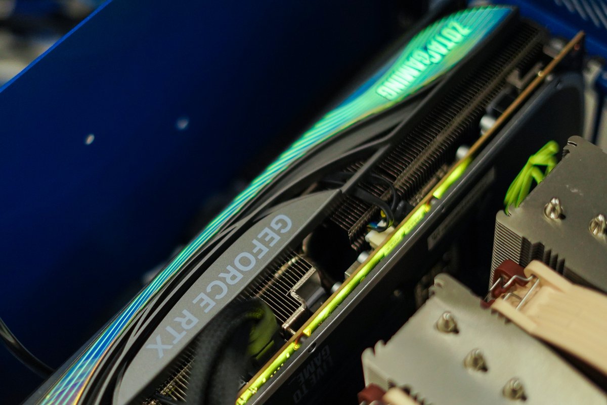 45Homelab's tweet image. 🐾Something beastly is powering up in the 45HomeLab…
We’ve been quietly building a true powerhouse, and it’s about to unleash.
You’ll see the full beast soon… but can you guess what it is? 👀
🧠Drop your wildest guess below!
#45HomeLab #BeastlyBuild #PowerhouseTech…