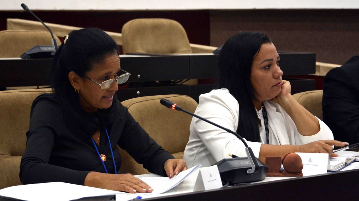 Diputadas y diputados debatieron proyecto de ley «Del Sistema Deportivo Cubano» 

#PoderPopular 
#CubaLegisla