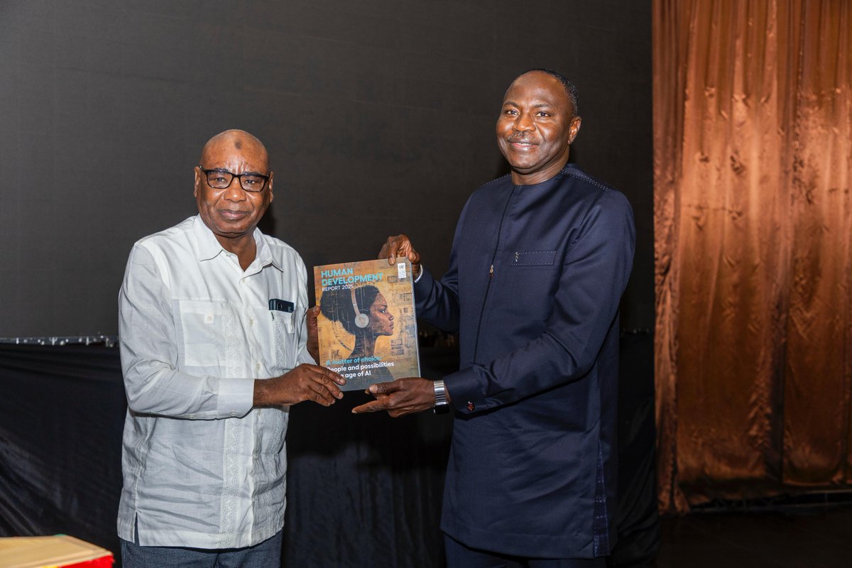 PNUDMALI's tweet image. [1/2]:Lancement ce 17 juillet 2025 à Bamako du Rapport Mondial sur le Développement Humain 2025 et du Rapport National sur le Développement Humain, sous la co-présidence du RR du @PNUDMALI et du SG du @MSDS_Mali réunissants décideurs, experts, académiques, PTFs et secteur privé.