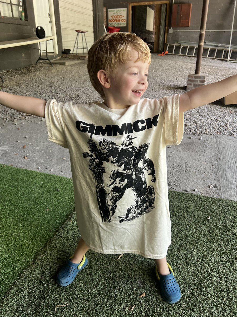 CarlisleJonesAL's tweet image. Have a few of these left if you want some cool @gimmickhxc merch :3