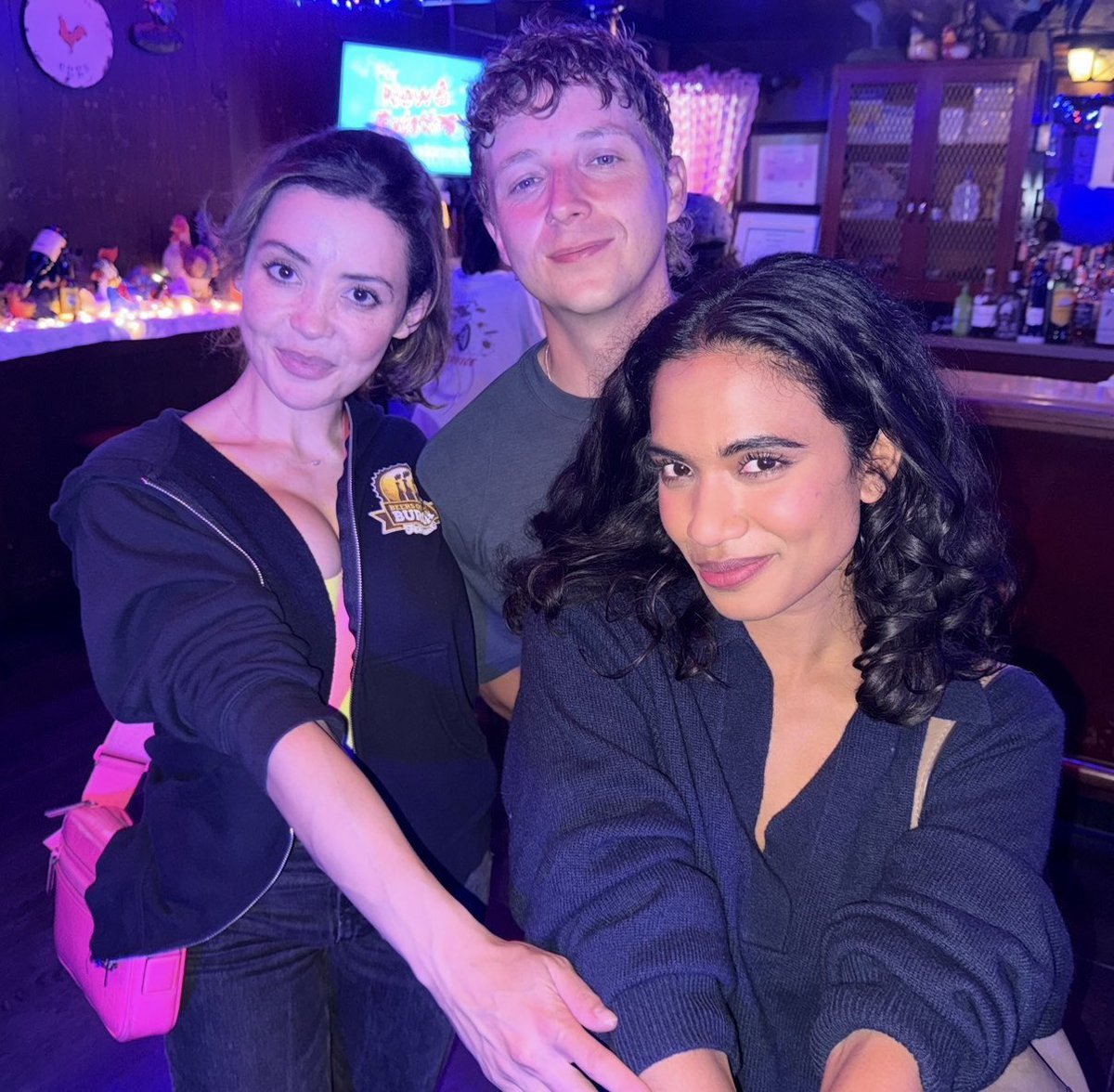 HowellHub43094's tweet image. Gerran looks sensible and well mannered alongside Supriya Ganesh and Ambar Martinez in party pic recently shared by Ambar.