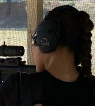 يا صديقي لا تبالي بكل شيء يقال عنك لان العيب في من يعيب.  واعلم بان الخسيس يرى الناس بعين طبعه. والحكم صدر على الانذال ورفعت المحكمه.