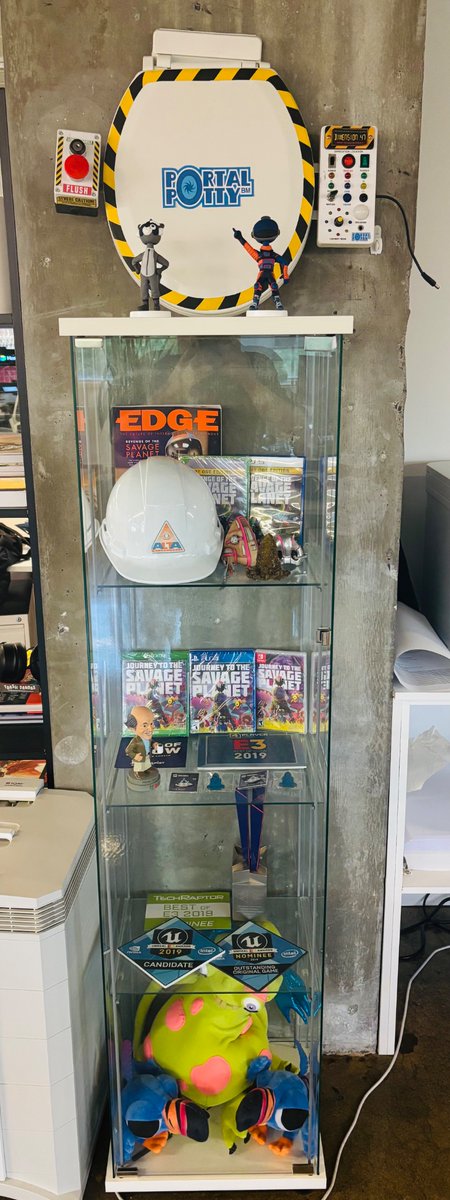 BangBangClick's tweet image. Updated pic of the Savage Planet ‘cabinet of random delights’.