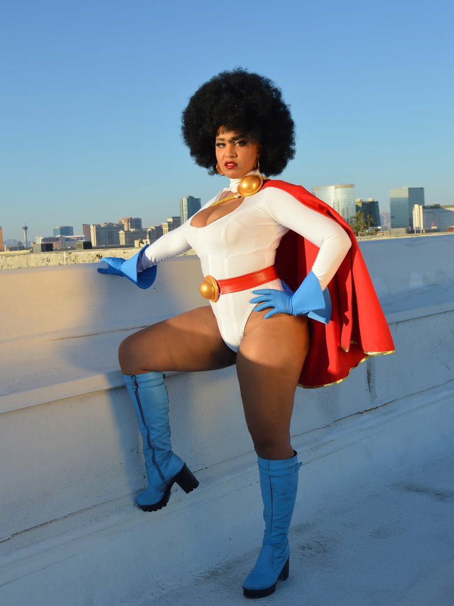 punkblackdotcom's tweet image. Power Girl cosplay from @cheyennejazwiseofficial
📷 @mbkeene x @dr.frankendenim