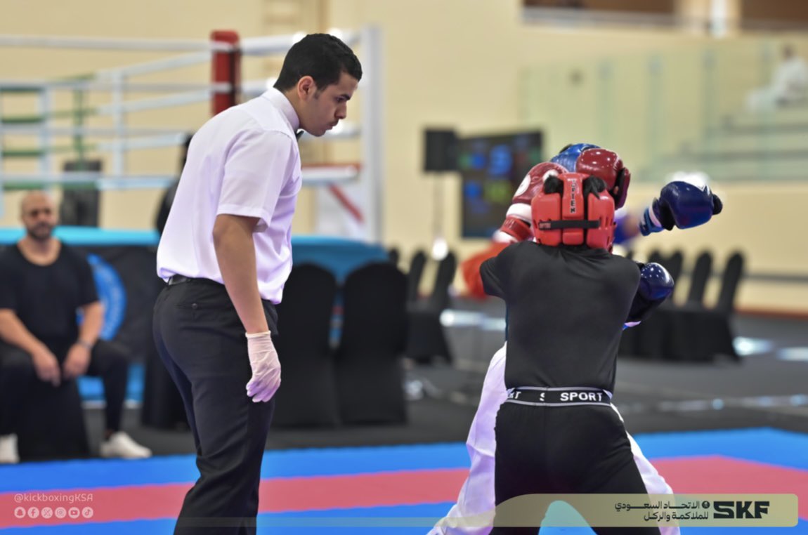 انطلقت #بطولة_شمال_المملكة في #حائل 
والنزالات بدأت بحمـاس 🥊

#kickboxing