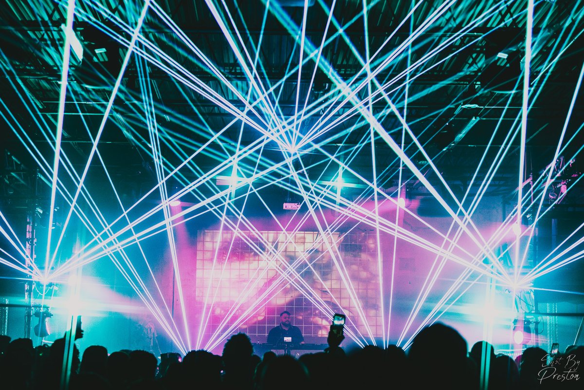Looking for your new favorite EDM venue?

✨ 18+ welcome
✨ Incredible vibes
✨ Affordable drinks
✨ The BEST sound system in Texas (yes, really)

Whether you're new to EDM or deep in the game — Sounders is for YOU.

Tag a friend who still hasn’t pulled up 👇
