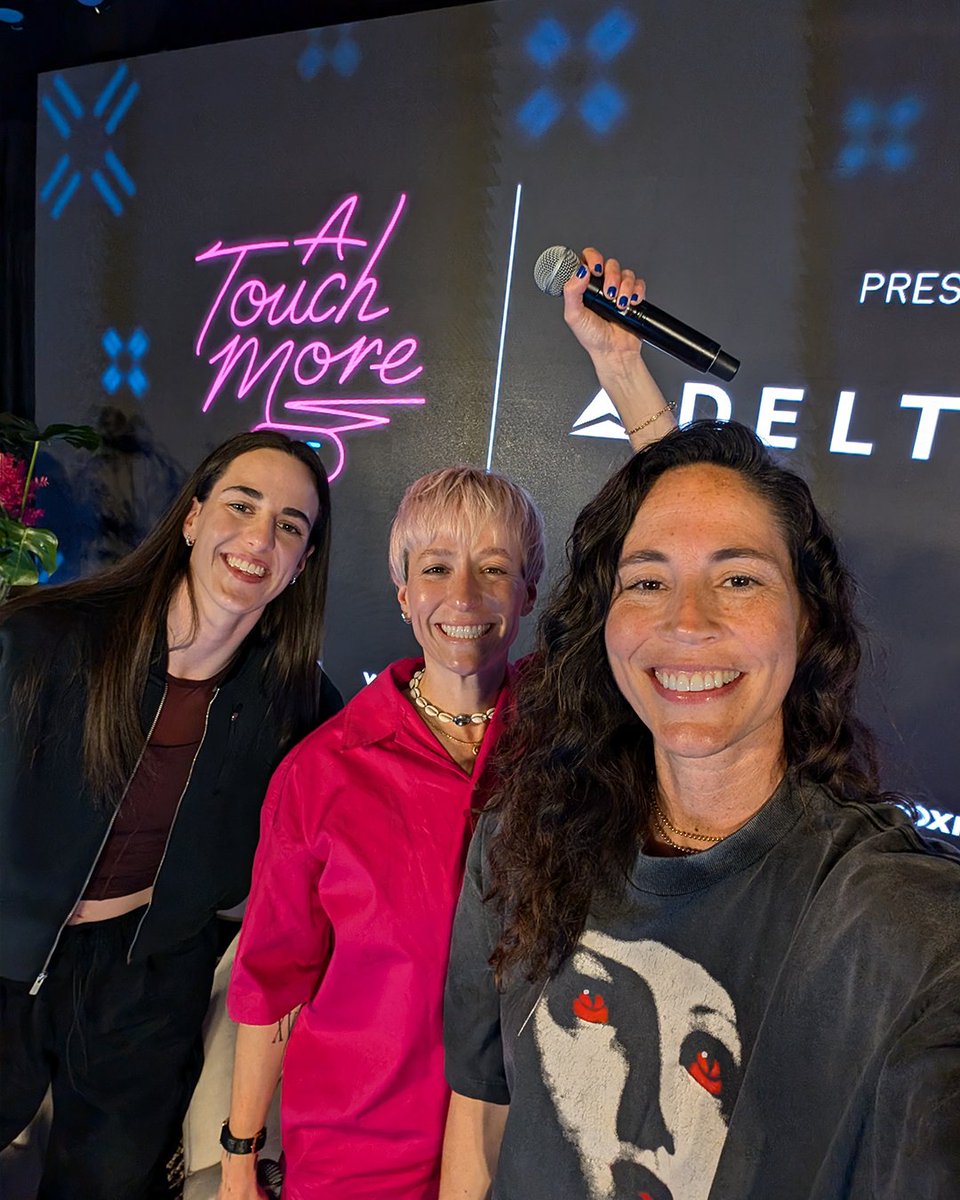 atouchmore's tweet image. Just hung out with @CaitlinClark22 and friends 🥰
You're not going to want to miss this show on Monday!