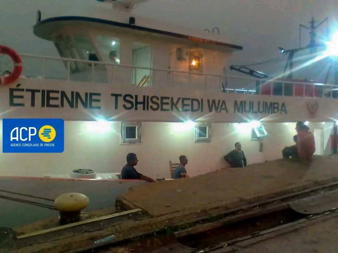 #RDC : accostage au port international de Boma dans le Sud-ouest de la RDC à 18h10' (17h10 GMT) vendredi de 3 bateaux de pêche qui vont servir la RDC à l'exploitation des poissons dans le bassin du fleuve Congo et l'océan Atlantique.

Acp.cd