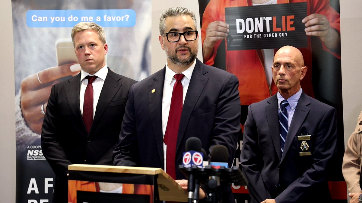 USAO_SDFL's tweet image. Earlier today, U.S. Attorney Hayden P. O’Byrne and ATF Acting Director Daniel Driscoll stood alongside our partners from @ATFMiami, @fdlepio, @MiamiDade_SO & @NSSF at Top Gun Indoor Range to announce the #DontLieForTheOtherGuy campaign, aimed at combating illegal straw purchases…