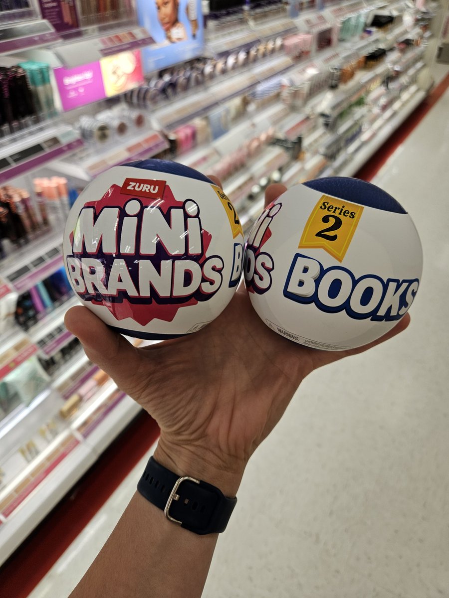 itscrzyt's tweet image. When you go to Target for toothpaste but end up with Mini Brands Books instead 🤷‍♀️📚
#ImpulseBuy #TargetRun #MiniBrands #BookLoverProblems #Series2Surprise