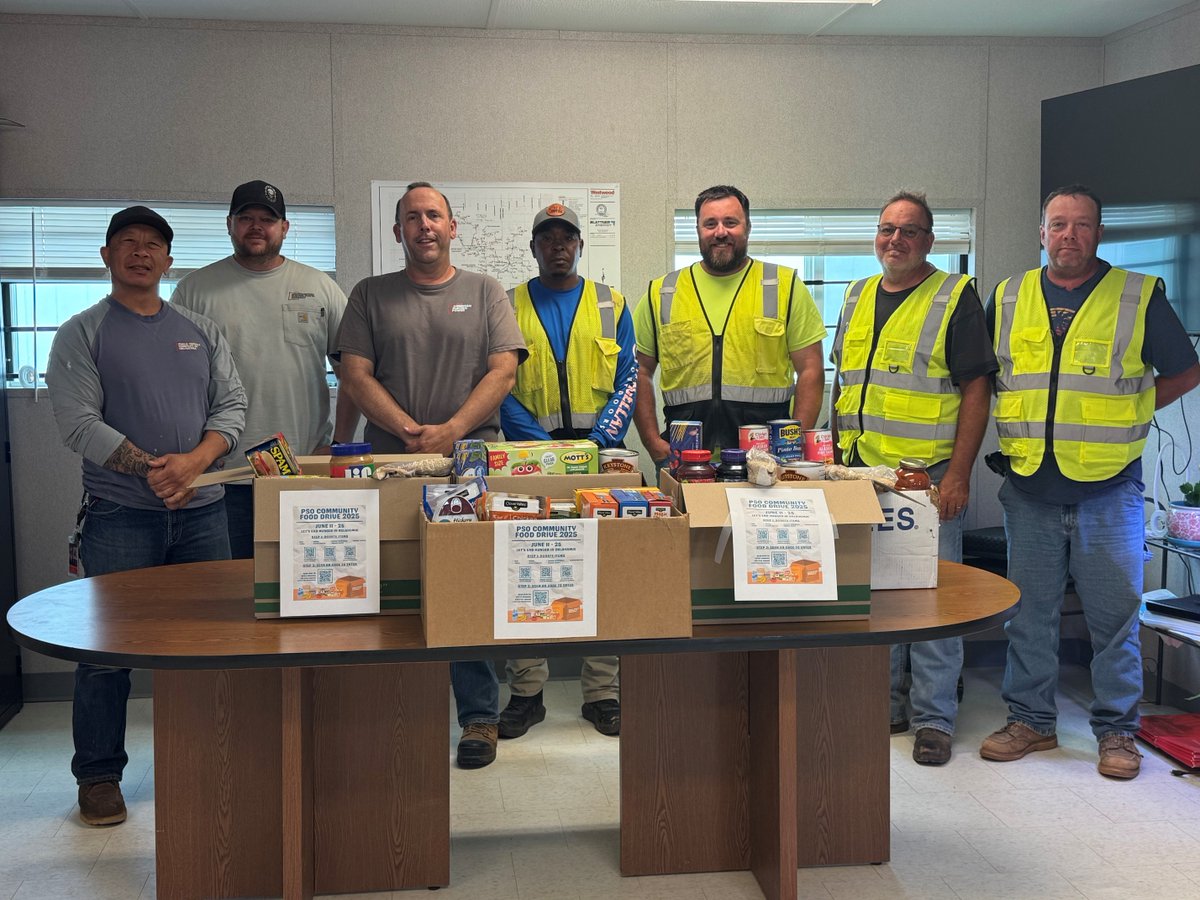 PSOklahoma's tweet image. PSO employees work hard every day to provide safe and reliable power — and they’re just as committed when it comes to supporting our communities. Big thanks to our team for collecting donations for the Food Bank of Eastern Oklahoma and Lawton Food Bank! #PSOklahoma
