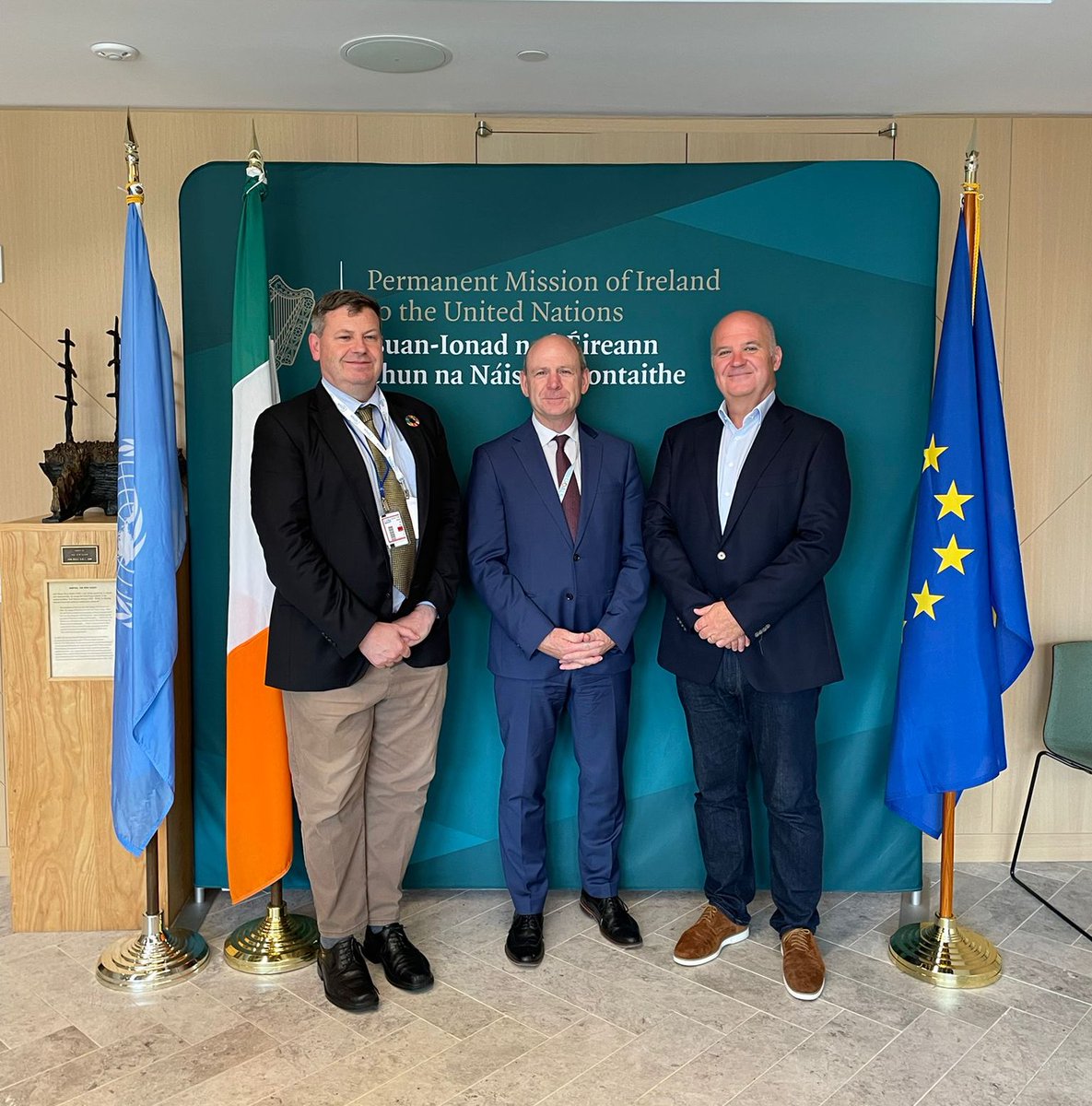 IrishMissionUN's tweet image. On the margins of #HLPF2025, 🇮🇪@IrelandAmbUN was pleased to welcome @DrTonyHolohan and @ppwone of @ucddublin to the Mission.
Ireland remains firm in our support for a robust and effective global health system that reaches the furthest behind first. 🏥🌎
