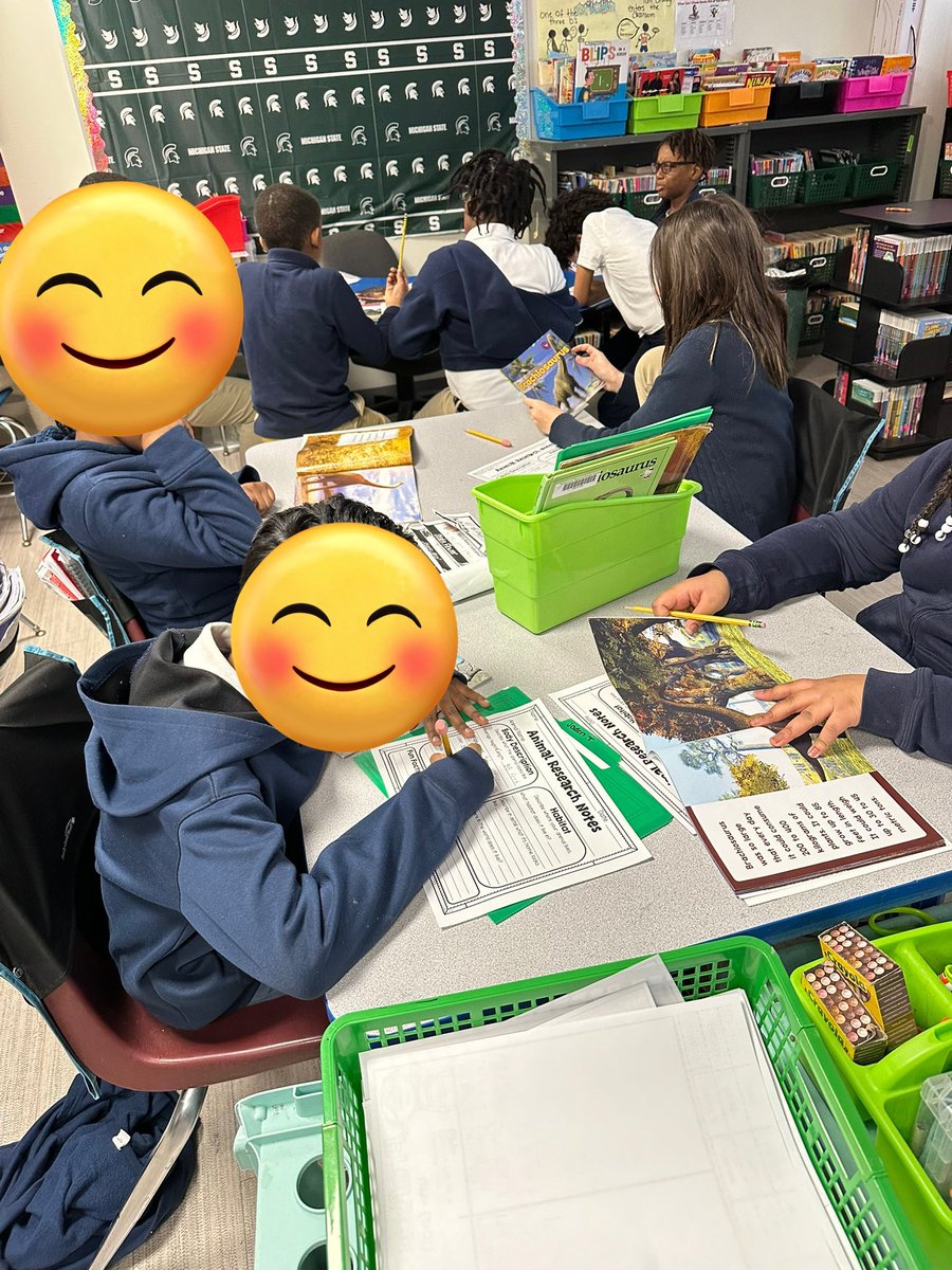 Happy Friday!! 
My return to the classroom for year 24 is just around the corner &amp; I would be SO appreciative of any help or reposts of our classroom wishlist 🩷 #ClearTheLists2025 #clearthelist2025 
🍎3rd grade
🍏 Massachusetts 
🍎 MLL
🍏Title I district 
amazon.com/hz/wishlist/ls…