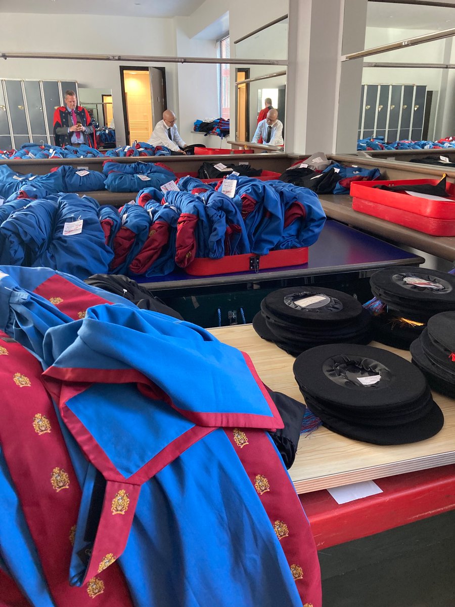 SportDevDebate's tweet image. Graduation: always a fantastic day. Nice to meet the families, friends and partners behind the fab student class of ‘25. Good luck all and stay in touch