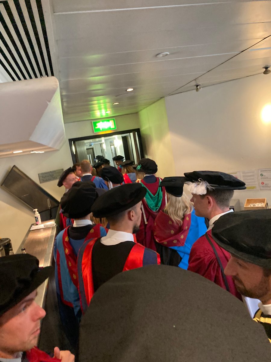SportDevDebate's tweet image. Graduation: always a fantastic day. Nice to meet the families, friends and partners behind the fab student class of ‘25. Good luck all and stay in touch