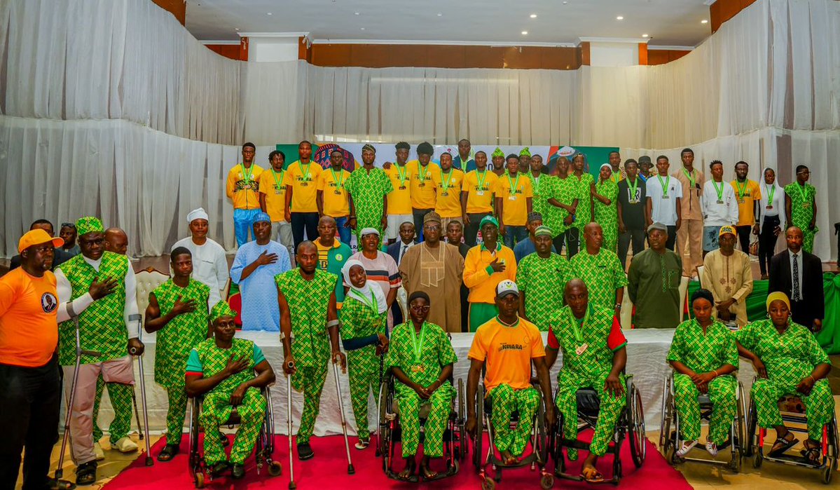 Adreams241's tweet image. Gov clears Kwara Utd's 201m sign-on fee debt, 16 years after
Kwara State Governor @RealAARahman on Friday hosted the athletes who represented the state at the 2024 National Sports Festival, rewarding them with cash gifts and certificate of recognition.