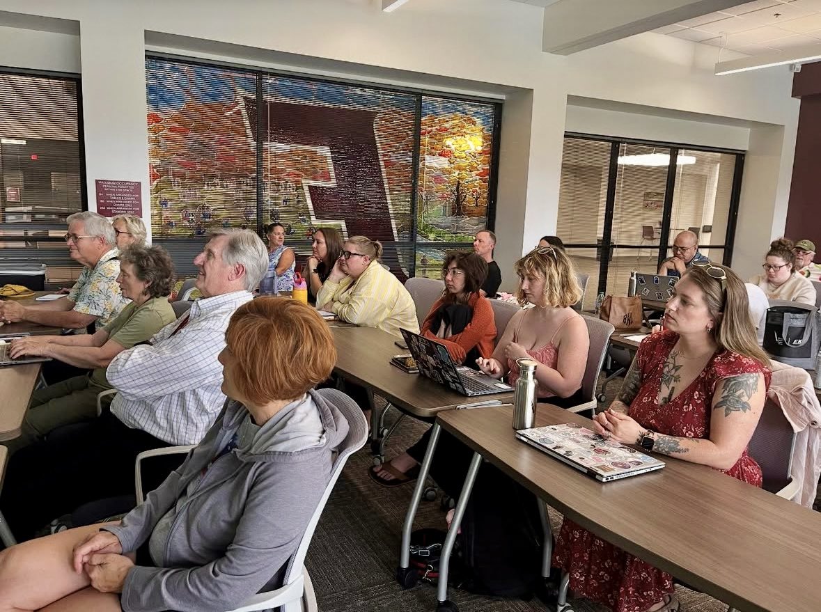wesblake_'s tweet photo. Loved taking with Bluegrass Writers Studio MFA students at their summer res at EKU about paths to publication. The students were so engaged, thoughtful, dedicated, and kind. Be on the lookout for their books!
#bluegrasswritersstudio #mfa #creativewriting #pathstopublication https://t.co/fzH0mBsgbf