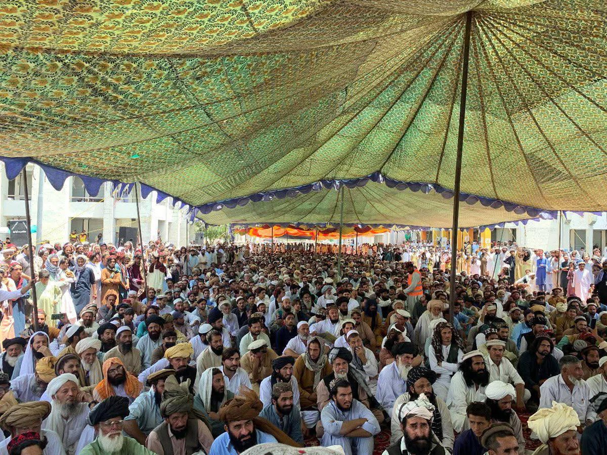 QabaieliSaher's tweet image. Thousands of people get together in Pakhtunkhwa and Qabaili regions. Pashtun Olasi/Public upraising in Mohmand , kuram and in Waziristan belts against the so-called military operations and violations of human rights by security forces . 
@HamidMirPAK 
@LindaWesson 
#wewantpeace