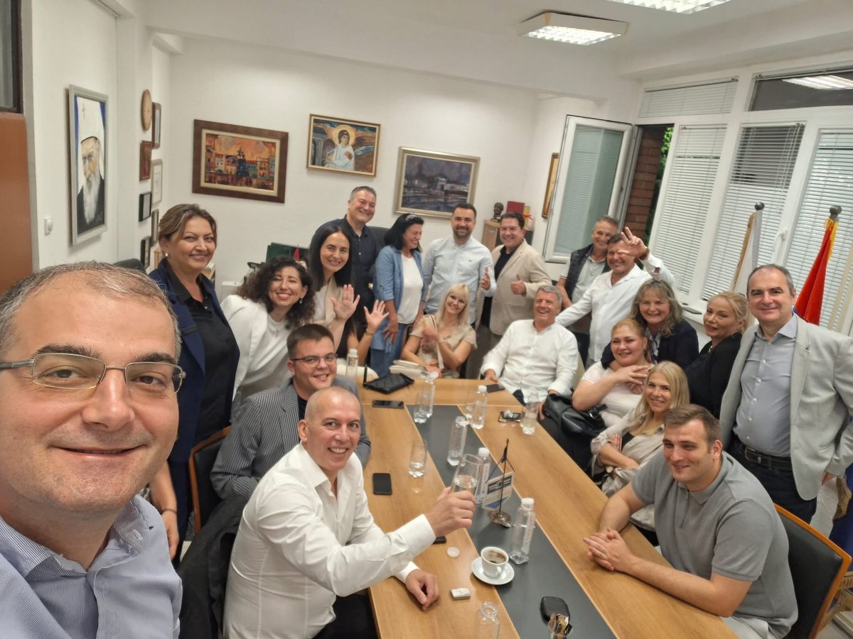 drdraganmilic's tweet image. Slobodna opština Medijana, cela koalicija zajedno na okupu, poziva sve Medijance i Nišlije da nam se pridruže na Medijana festu.
Medijana je bastion slobode i jedina opština u Srbiji koja nema zabranjene pevače, umetnike, glumce i književnike.
Nakon sinoćnjeg koncerta Topalka…