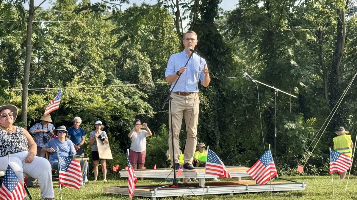 JamesWalkinshaw's tweet image. Five years ago, we lost a giant—Rep. John Lewis. His courage, clarity, and unwavering faith in our democracy still guide us.
Yesterday, I joined community members in Fairfax to honor his legacy by making #GoodTrouble and continuing the fight for a better future.