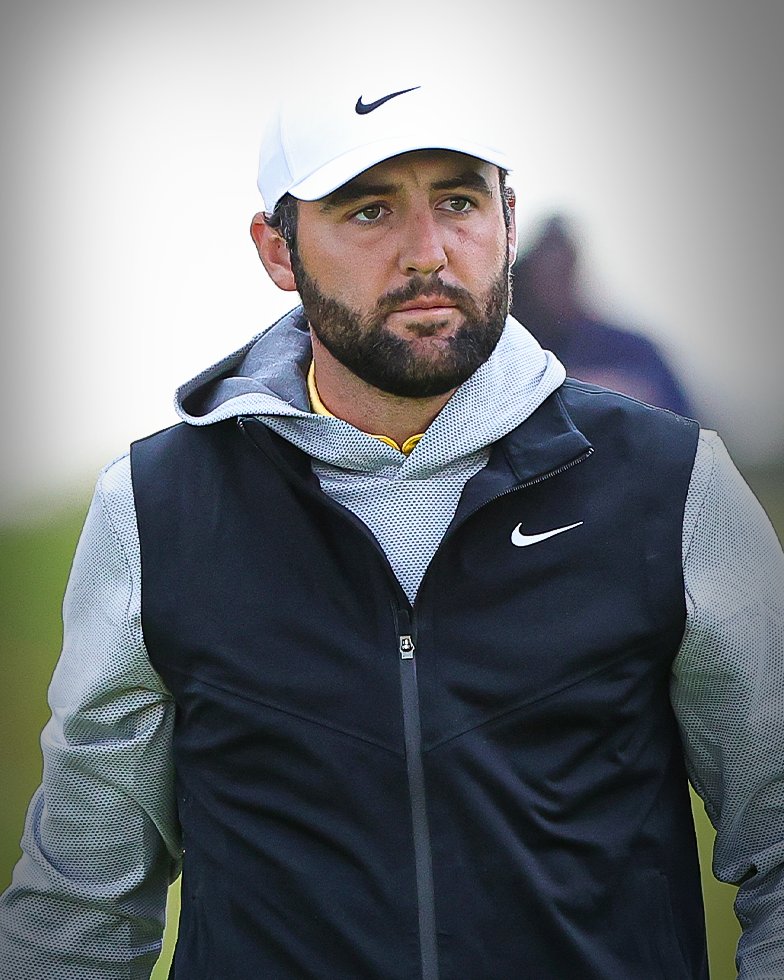 Golfbet's tweet image. A 7-under 64 for the round of the week so far, Scottie Scheffler is solo leader @TheOpen
He's is -190 (!) live @FDSportsbook