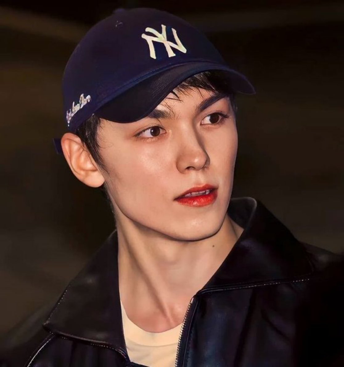 a energia de primeiro namorado que o vernon passa é inexplicável 😮‍💨