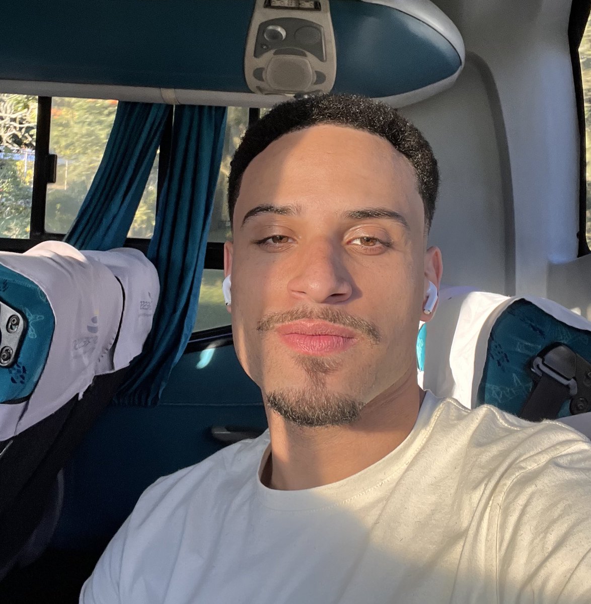 gabe tweet media