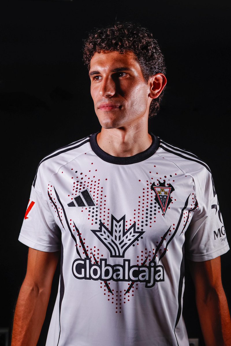 Jesús Vallejo tweet media