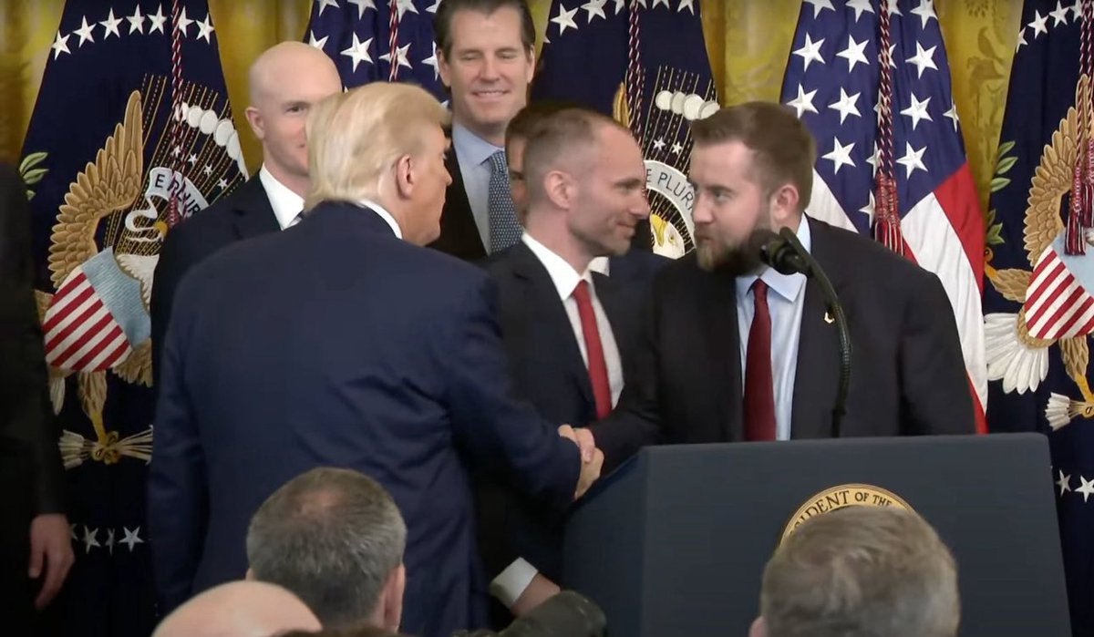 <a href="/WhiteHouse/">The White House</a> 🤝 <a href="/chainlink/">Chainlink</a>