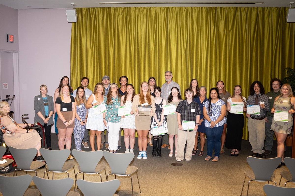 NewCollegeofFL's tweet image. Congratulations to our New College students who interned at various sites and were honored at last night’s EDAP Awards!
EDAP - Environmental Discovery Program - started in 2019 is an environmental internship program funded by the Community Association of Sarasota County and…