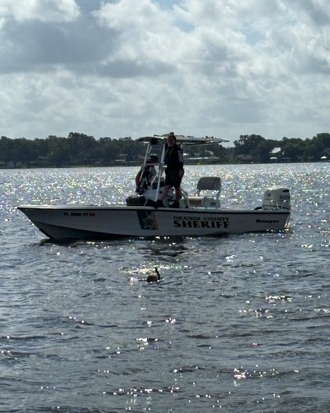 OrangeCoSheriff's tweet image. Our Marine and Agriculture units were out training today between all the stormy weather! While out on the Conway Lake Chain they cleaned large trash bags full of garbage and pollution from the water.
Thank for you helping keep our lakes clean and safe!!