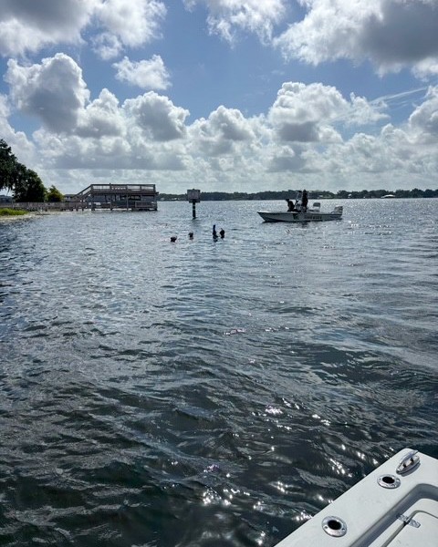 OrangeCoSheriff's tweet image. Our Marine and Agriculture units were out training today between all the stormy weather! While out on the Conway Lake Chain they cleaned large trash bags full of garbage and pollution from the water.
Thank for you helping keep our lakes clean and safe!!
