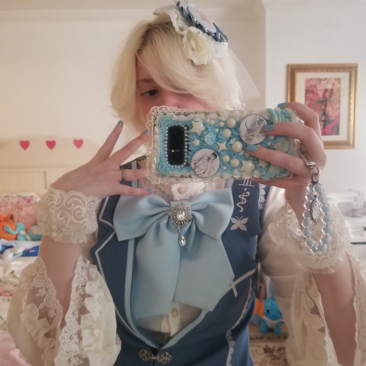 i wish there was a blue ribbon emoji