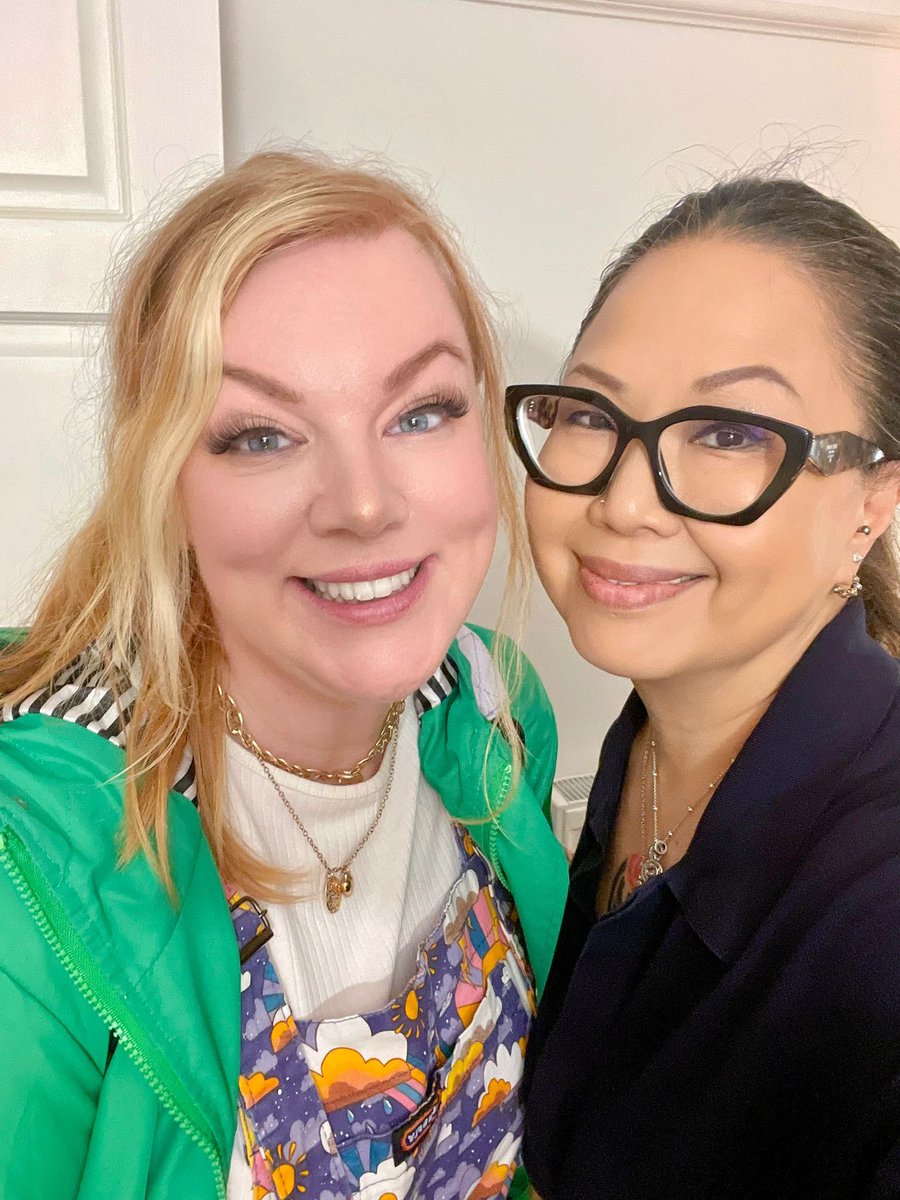 I bloody love the women in this industry 

You inspire Me 

I hope you know you make me feel such pride. 

I love seeing you succeed and thank you for the support and joy you share in my own triumphs. 💚

I feel truly lucky to know you. You are all so talented and your