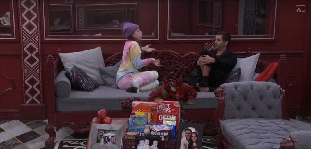 realityreacts's tweet image. ava (to jimmy): "kelley would ask if i was voting for her and i would say 'i hope you win battle of the block' (bb blockbuster). which is true, i hoped they ALL won" jimmy laughs "but never thought the bitch would go and do it" they both laugh
omg i love this pair 😭😭 #bb27