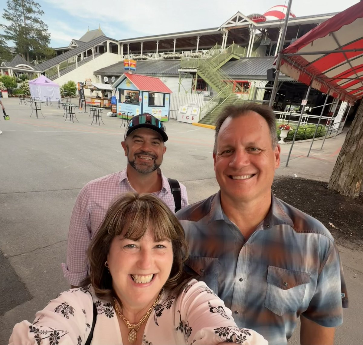 emmilkowski's tweet image. Home again after a few busy days…celebrating Chuck, Craig stopping by @capitalotb , catching up with friends, and visiting Cooperstown, the Baseball Hall of Fame.