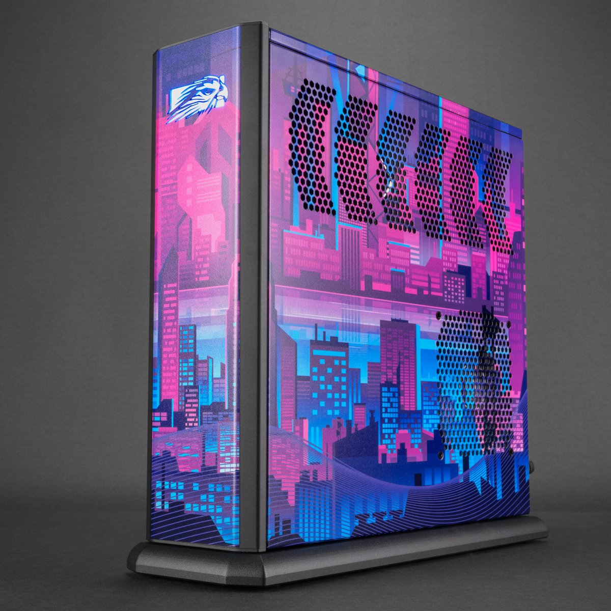 FalconNW's tweet image. 📷Friday's Foto: This cityscape on a Tiki micro-tower was AI generated. Our client uploaded a reference photo, & AI tweaked it into a slick piece of art.
AI image tools have become a popular way for our customers to deliver high quality art for us to make their Falcon PCs unique.