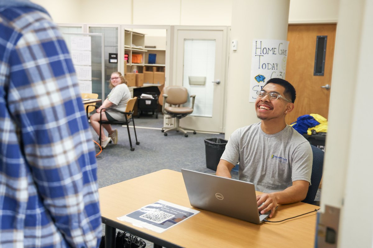 Need a job this fall? We’ve got openings just for students.

Our student employment program has a variety of roles open for Fall and Spring 2025, including academic tutors, AV techs, lab technicians and more.

Learn more and apply online here: loom.ly/t7BlPDQ