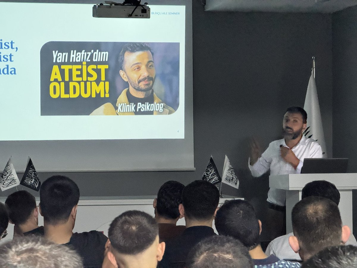 KokluDegisim81's tweet image. Köklü Değişim Düzce temsilciği olarak Çocuklarımız için kalkan-İman ve Dijital denetim başlıklı Aile semineri düzenledi
—Çocuklarımızın içinde bulunduğu dijital saldırı
-Çoçukların eğitimin sürecine etki eden çevreler
-Teknolojik aletlerin kullanımı
-Dijital saldırıdan…