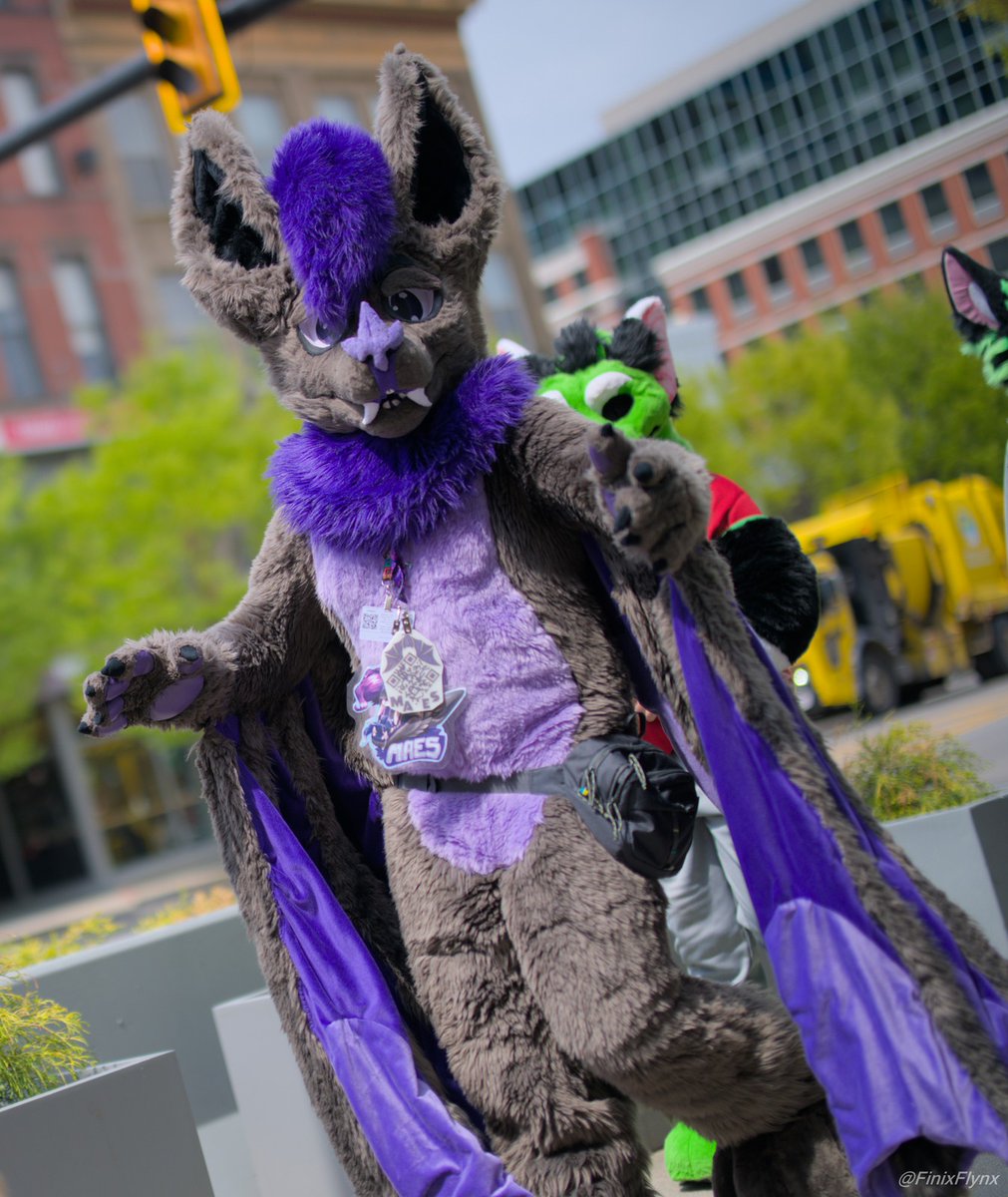 Maes ๐ฆ (@maesbat) on Twitter photo super glad this week is over! stay batty this weekend ๐ซต๐๐ฆ
#FursuitFriday
๐ธ <a href="/FinixFlynx/">@Finixflynx.bsky.social</a> super glad this week is over! stay batty this weekend ๐ซต๐๐ฆ
#FursuitFriday
๐ธ <a href="/FinixFlynx/">@Finixflynx.bsky.social</a>