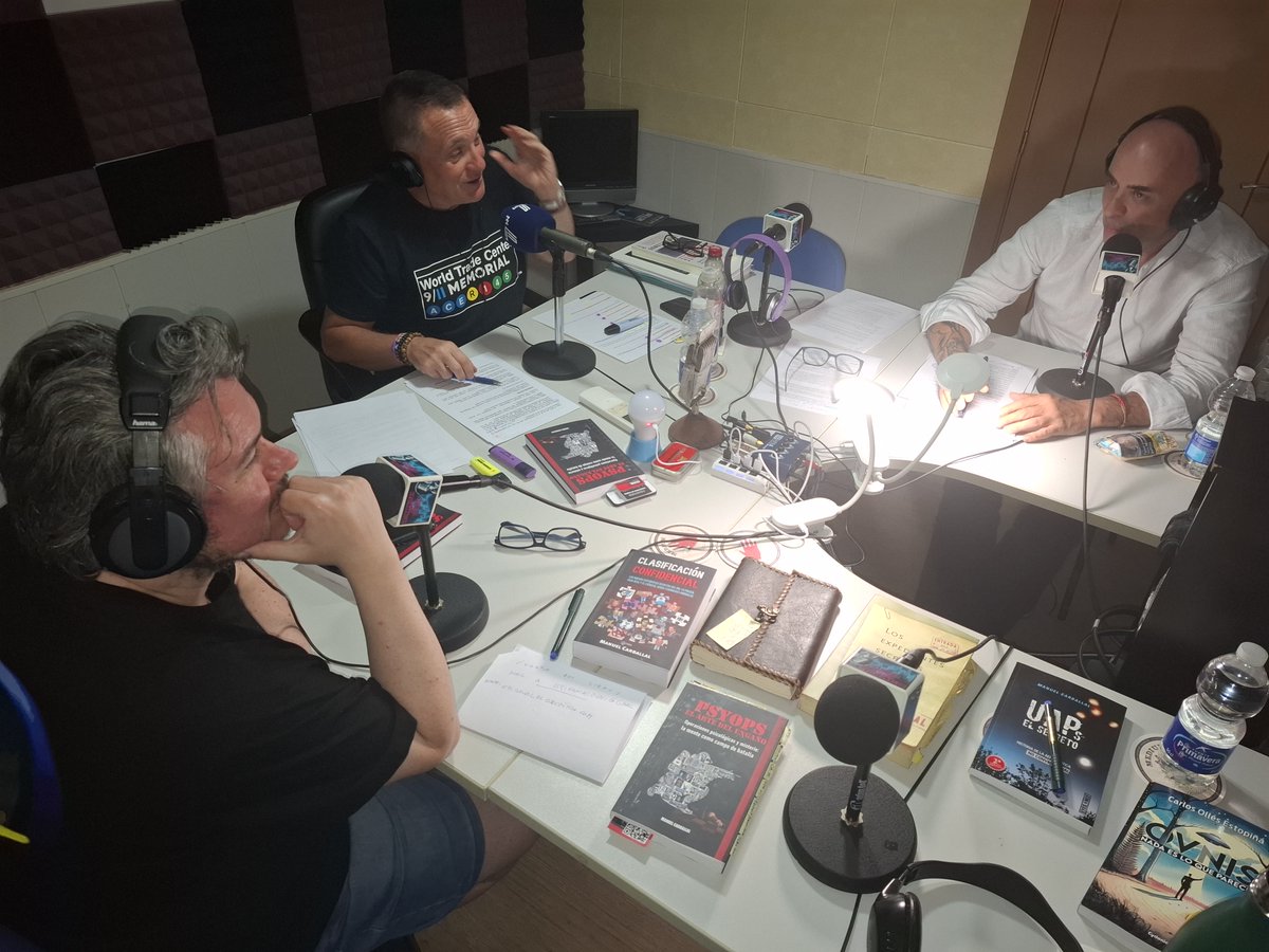 El Ojo Critico (@e_o_c_) on Twitter photo Por si os pudiese interesar, ya está disponible@centinelametsobre #CdCPSYOP #ElArtedelEngaño I. Con <a href="/carlosmascarlos/">Carlos Bustos - El Centinela del Misterio®️©️</a>,@jmmpluslegaly un emotivo homenaje de@DCuevasCa Félix Armengol :-( ivoox.com/psyops-el-arte… Por si os pudiese interesar, ya está disponible@centinelametsobre #CdCPSYOP #ElArtedelEngaño I. Con <a href="/carlosmascarlos/">Carlos Bustos - El Centinela del Misterio®️©️</a>,@jmmpluslegaly un emotivo homenaje de@DCuevasCa Félix Armengol :-( ivoox.com/psyops-el-arte…