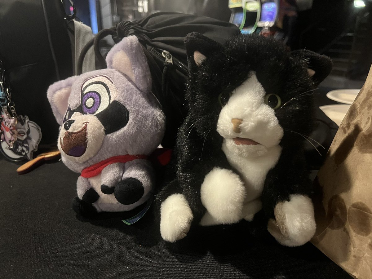 Nenorama (@nenorama2) on Twitter photo These two friends hope you come to both of the shows <a href="/NerdcorePC/">Nerdcore Party Con</a> are having tonight and tomorrow! These two friends hope you come to both of the shows <a href="/NerdcorePC/">Nerdcore Party Con</a> are having tonight and tomorrow!