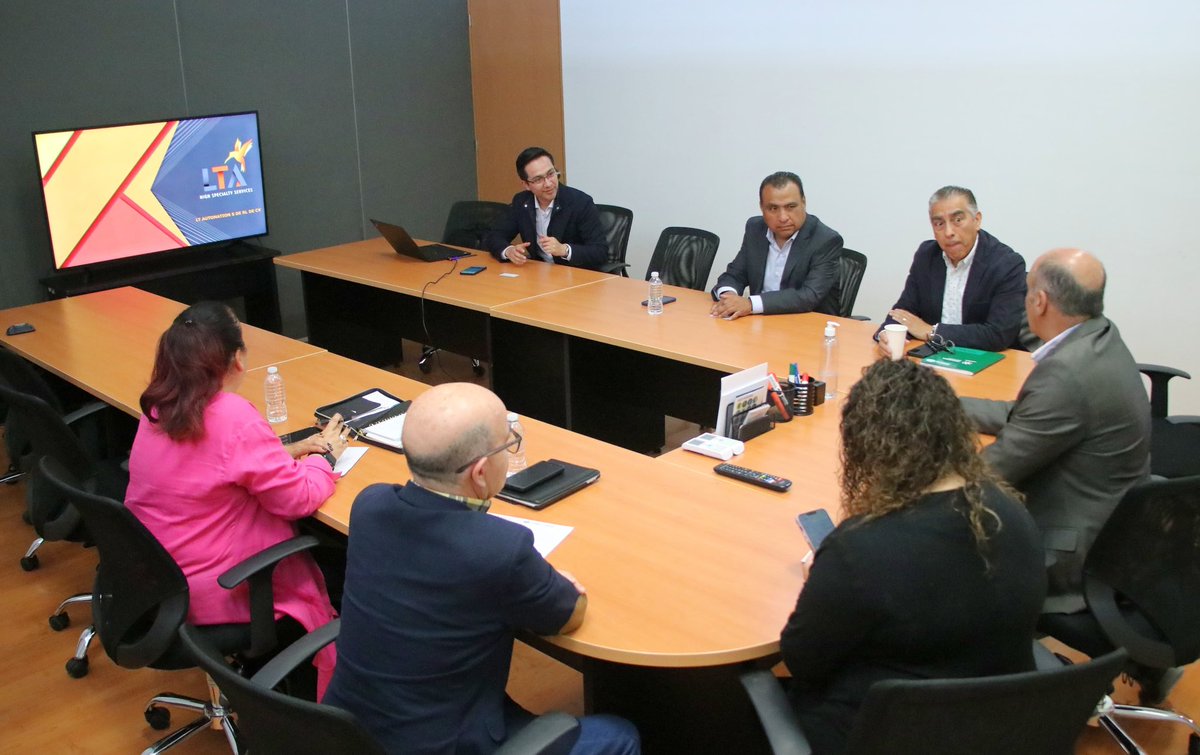 Impulsar la educación y el empleo fortalece la seguridad de las familias poblanas. Nuestro titular <a href="/VictorGabCh/">Victor Gabriel Chedraui</a> sostuvo una reunión con la empresa LTA ARMO para consolidar la colaboración con el <a href="/Gob_Puebla/">Gobierno de Puebla</a> y promover el Modelo de Educación Dual. #PorAmorAPuebla