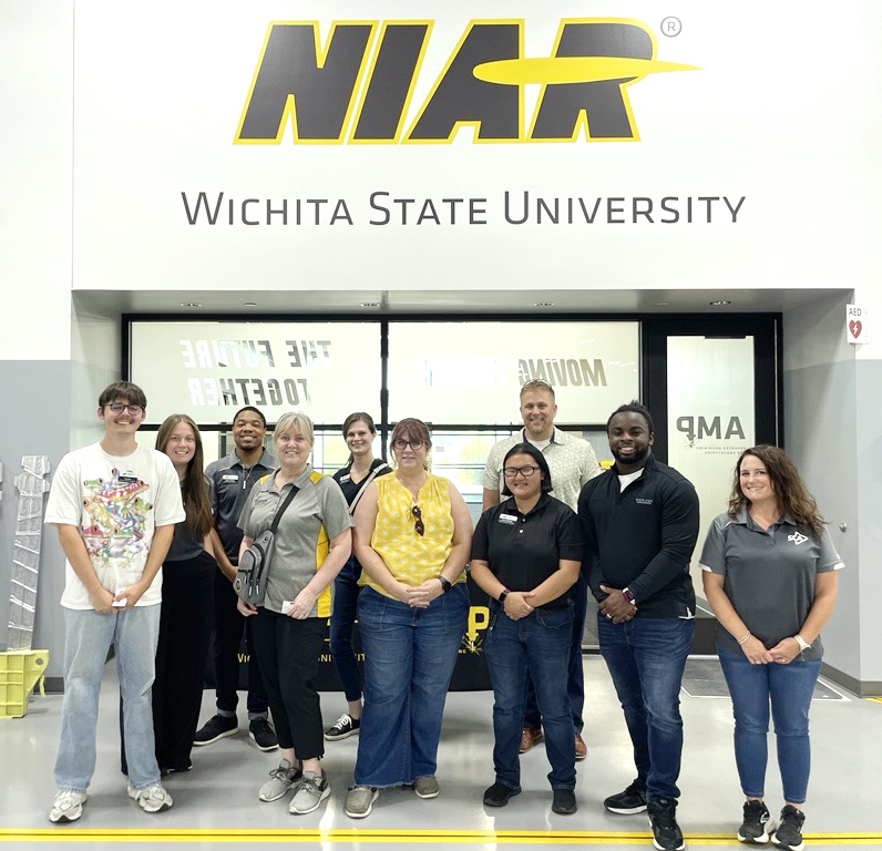 ShockerCareer's tweet image. Behind the Scenes at NIAR!
The Shocker Career Accelerator toured NIAR’s AMP and ASTEC labs—home to carbon fiber machining, 3D printing, and massive aircraft testing (B-52, F-35 & more!).
Thanks, NIAR, for showing how Wichita leads in innovation. #ShockersUp #NIAR @niarwsu