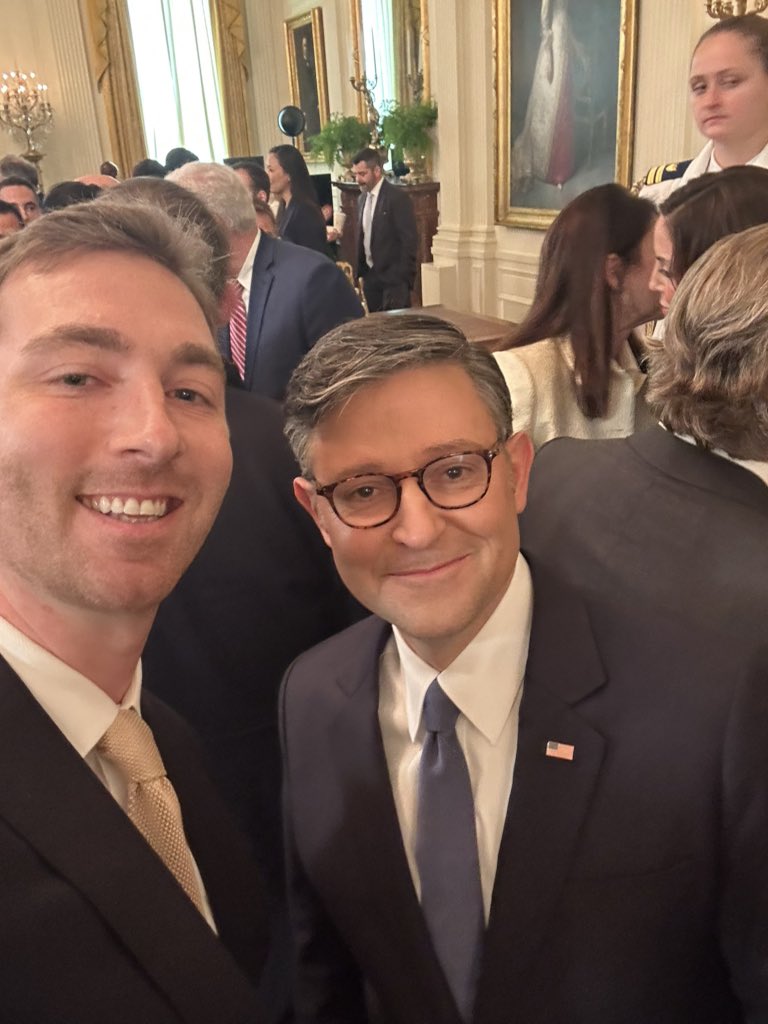 CodyCarboneDC's tweet image. What a day at the White House.
The U.S. is the Crypto Capital of the World and @DigitalChamber has a front row seat.