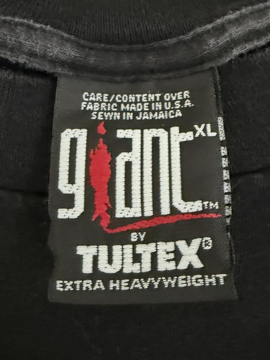 MsFuller_HMS's tweet image. For sale: Vintage 1995 Houston Rockets Back-to-Back Champs tee ๐
Size XL | Giant by Tultex | Starter licensed
$150 OBO โ Crossposted. All sales final.
DM to claim.
#vintagenba #houstonrockets #startervintage #90stee #rocketsnation #truevintage #retrostyle