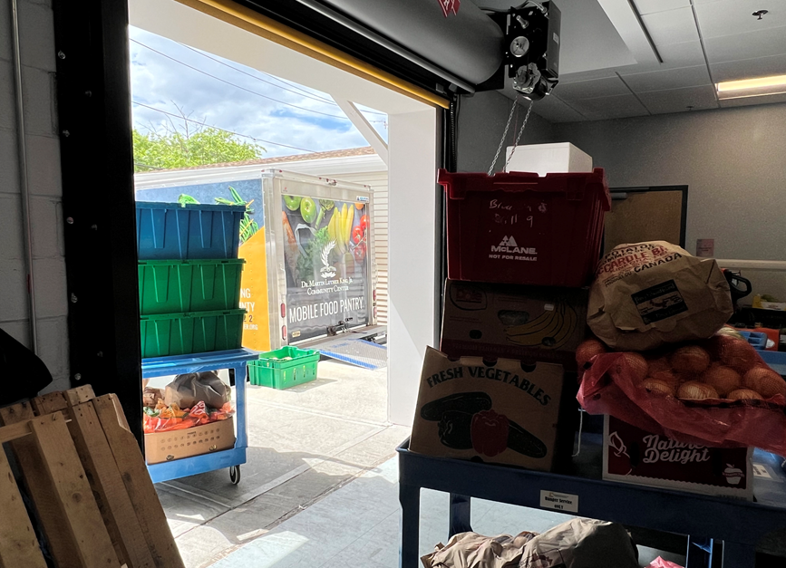 RIDeptEd's tweet image. Commissioner @AInfanteGreen toured the Dr. Martin Luther King Jr. Community Center in Newport today. It offers a literacy, science and math-based summer program w/ support from #Learn365RI funding. It also fights hunger through its food pantry & meal programs #SummerLearningWeek