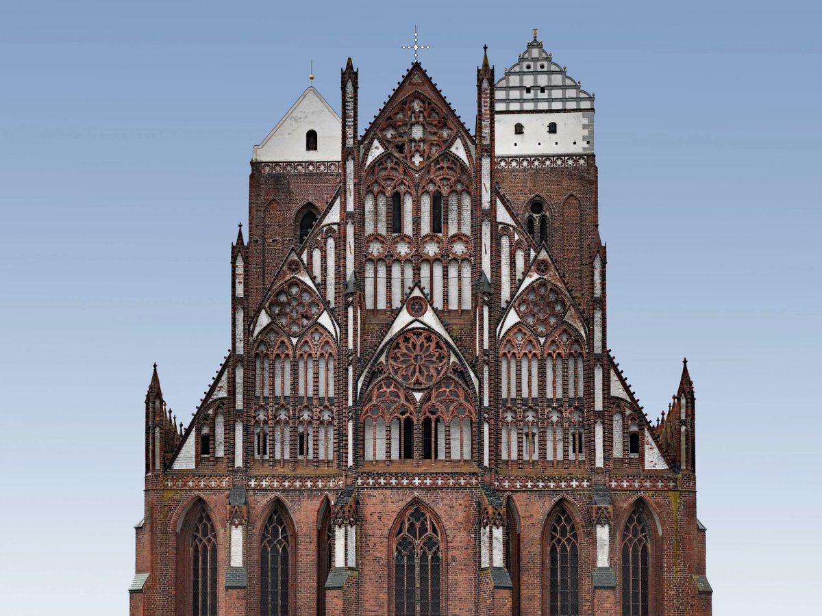 GothicChurches's tweet image. The eastern façade of Marienkirche in Prenzlau is a one-of-a-kind in Brick Gothic.
Inspired by Cologne Cathedral’s plans, but adapted to brick, with sloped window reveals and glazed stone tracery.
📍Prenzlau, Brandenburg, Germany.