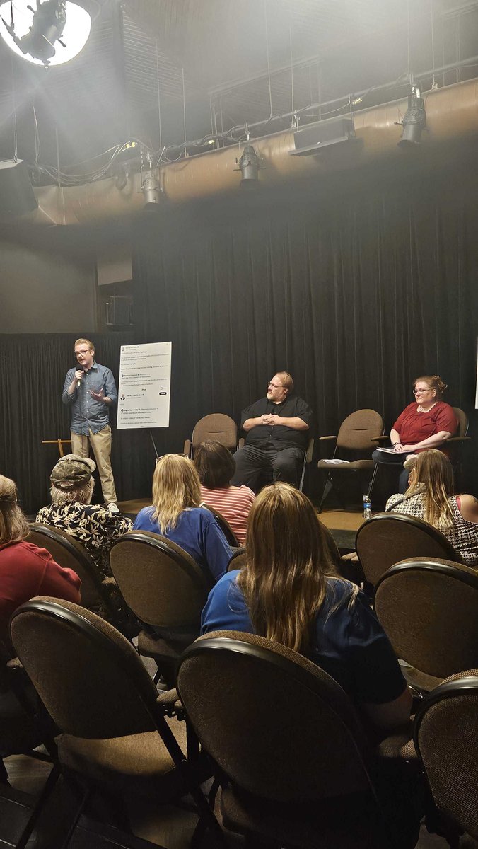 WisDems's tweet image. Thank you to our wonderful speakers and the attendees for a meaningful town hall this week!
And special thank you to Chair @remiker_devin and La Crosse County Dems Co Chairs Tina Pohlman and William Garcia for taking time after the show to talk one on one with so many folks.…